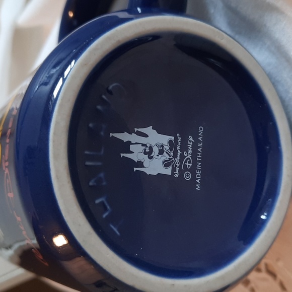 Walt Disney World Large Minnie Mouse Blue & Pink Ceramic Coffee/Tea Mug - Picture 5 of 6